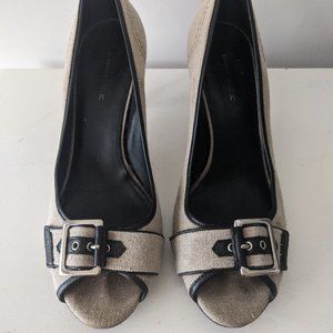 Banana Republic Textured Heel